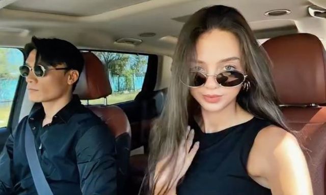 Bùi Tiến Dũng và vợ mẫu Tây lên đồ tone-sur-tone, tình tứ trên xế hộp bạc tỷ khiến netizen trầm trồ: Quá slay, quá đẹp đôi rồi!