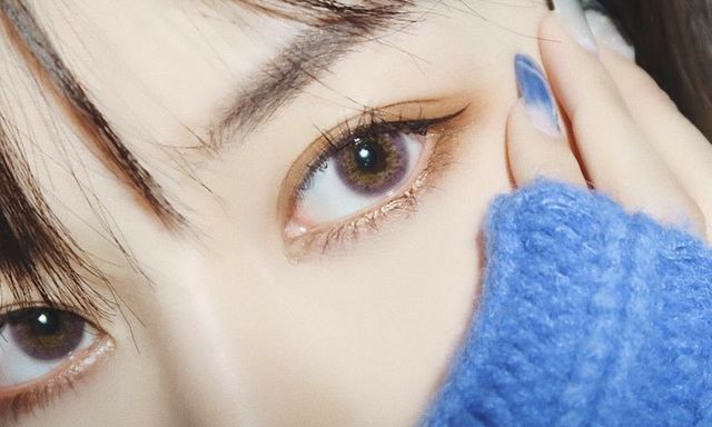 Chữa trầm cảm không cần thuốc, chỉ đeo kính áp tròng: Chuyện thật hay đùa?