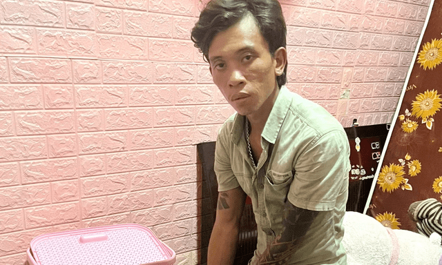Bắt đối tượng SN 2000 liên quan đến vũ khí và ma túy