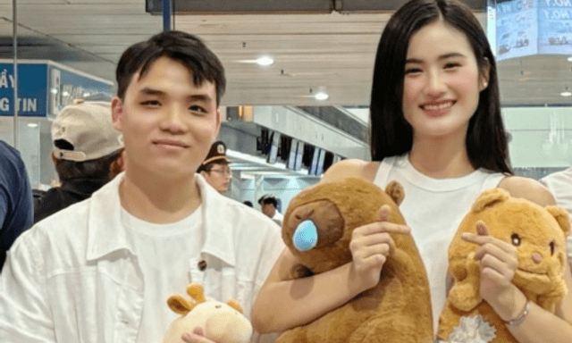 Hoa hậu Ý Nhi lên tiếng chuyện được bạn trai cầu hôn