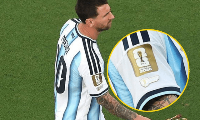 Giải mã chiếc áo độc nhất vô nhị của Messi, khác biệt to lớn so với phần còn lại của Argentina: Dấu ấn của sự nghiệp lẫy lừng