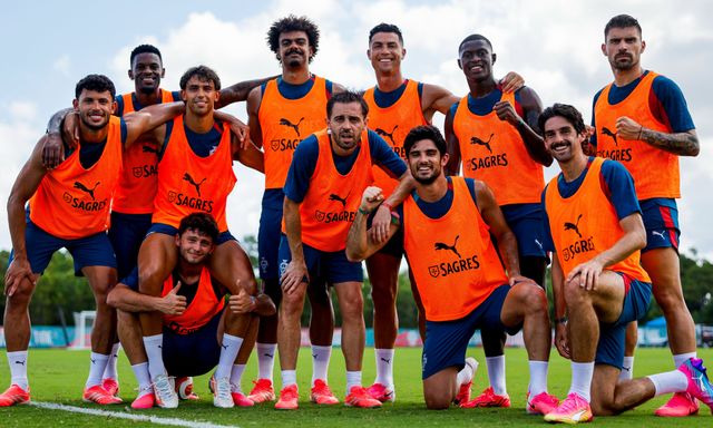 Ronaldo nói đúng 3 từ giữa tâm bão chỉ trích, 