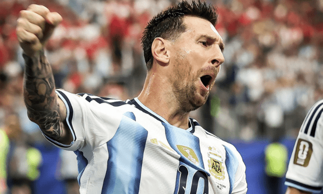 Cú penalty hỏng ăn đẹp nhất của Messi 