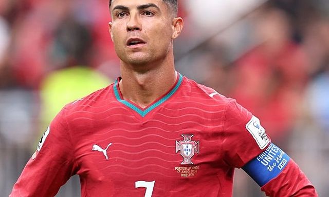 Quá áp lực với Ronaldo 