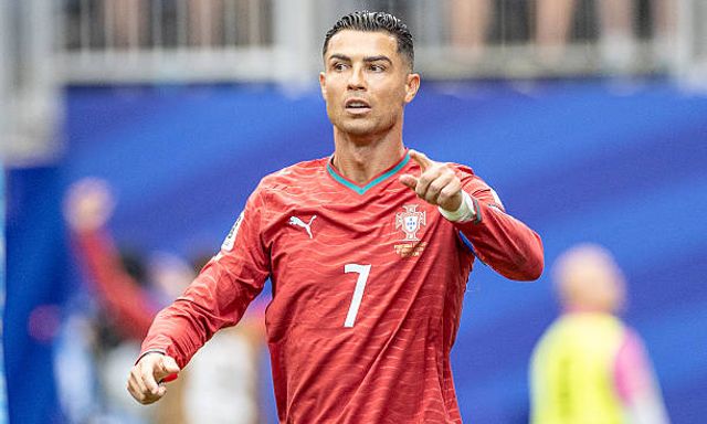 Lịch thi đấu World Cup ngày 24/6 mới nhất: Cả thế giới hướng về Ronaldo