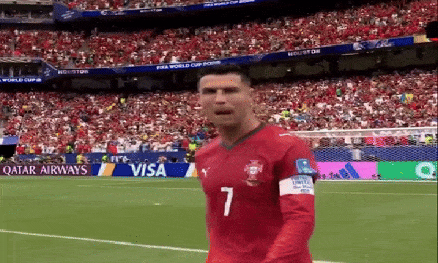 Ronaldo hét lên đúng 2 từ sau trận đấu lập cú đúp tạo kỳ tích ở World Cup 