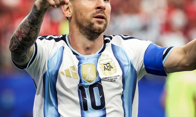 Messi phải ngồi dự bị trận gặp Jordan ở World Cup 