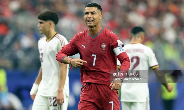 Ronaldo lập loạt kỷ lục cùng ĐT Bồ Đào Nha sau kỳ World Cup cuối cùng trong sự nghiệp