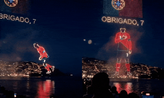 Fact-check: Video trình diễn drone cực hoành tráng tri ân Ronaldo sau World Cup gây sốt cõi mạng, sự thật là gì?