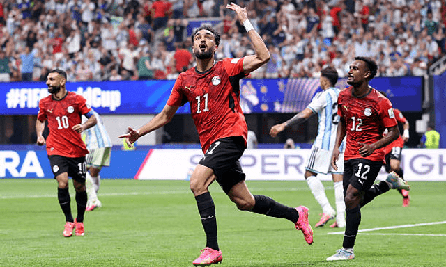 Người hùng Ai Cập mỉa mai trọng tài thiên vị Messi và Argentina: 