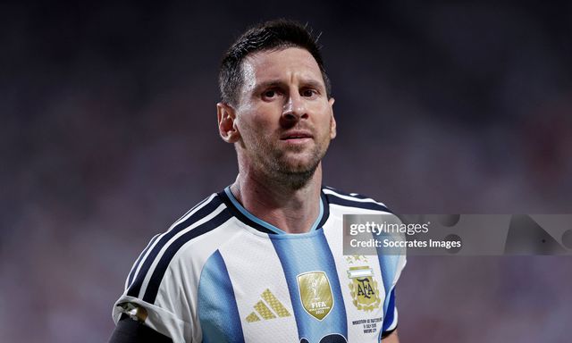 Messi không ghi bàn vẫn xô đổ 2 kỉ lục World Cup ở trận Argentina 3-1 Thuỵ Sĩ