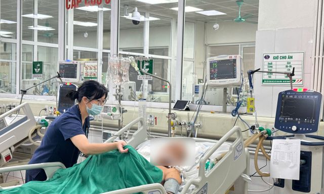Người đàn ông 45 tuổi viêm màng não, phù não nguy kịch sau 2 ngày ăn 
