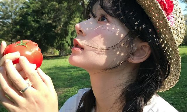 Việt Nam có 4 thực phẩm màu đỏ đang vừa rẻ lại vào mùa: Là vua 