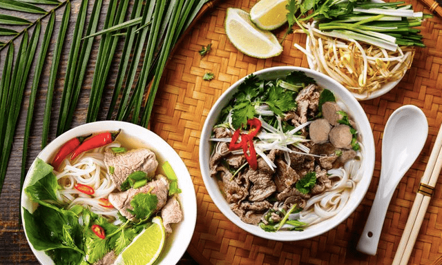 Vì sao gọi là phở? 