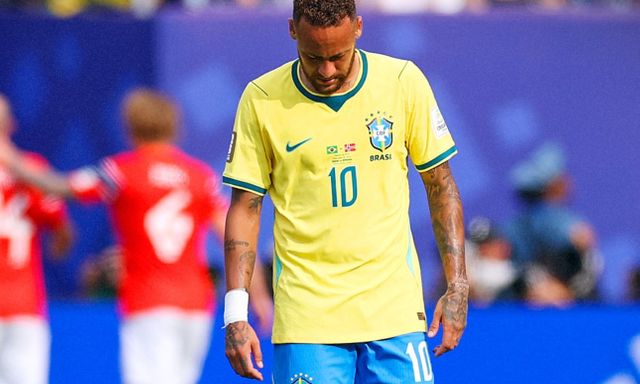Neymar từ giã đội tuyển Brazil 