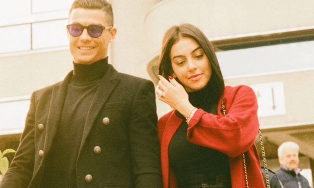 Câu chuyện tình yêu không giống ai của Ronaldo và cô gái nghèo Georgina: 9 năm chưa cưới, cầu hôn không lãng mạn nhưng nhiều cô gái lại ước ao