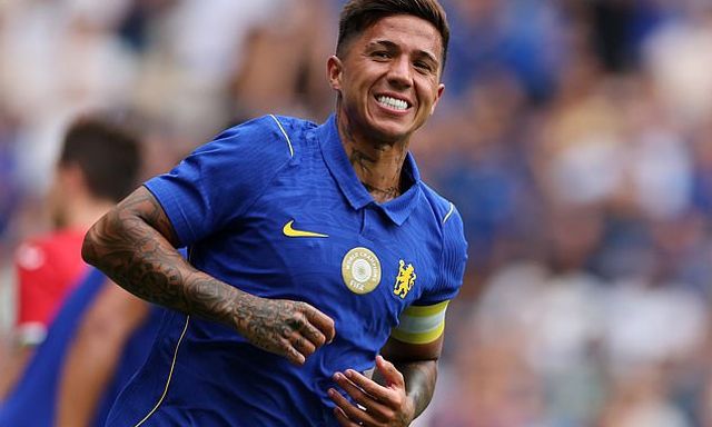 Enzo bị la ó dữ dội ở Chelsea