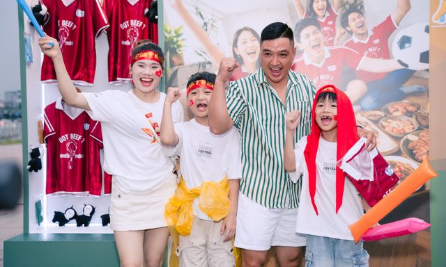 Tuyển Việt Nam được “tiếp lửa” tinh thần trước trận bán kết lượt về ASEAN Cup với Malaysia