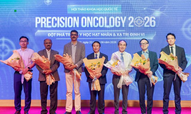 Các chuyên gia trong nước và quốc tế bàn về bước tiến mới trong điều trị ung thư chính xác