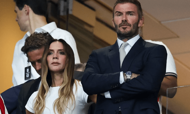 Cả tthanh xuân đến khi ngoài 50 vẫn đổ mồ hôi trong phòng gym, David Beckham và Victoria lại bị lợi dụng hình ảnh quảng cáo thuốc giảm cân trái phép