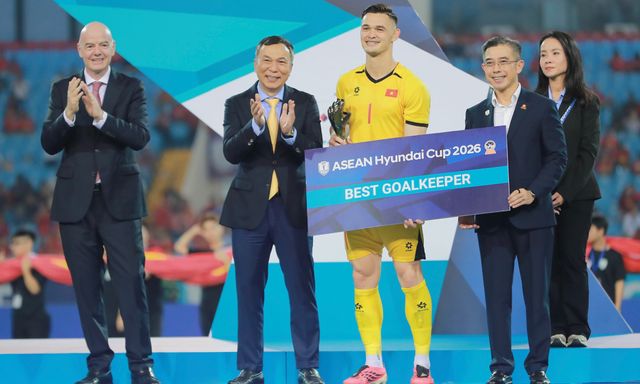 Lê Giang Patrik hé lộ lời nhắn bất ngờ của Chủ tịch FIFA: 