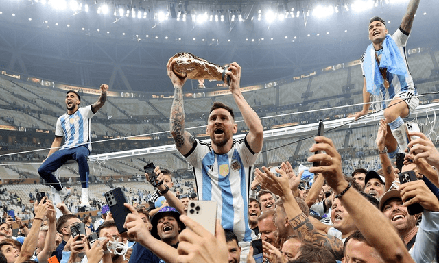 Hai lần Messi chia tay ĐT Argentina: Từ những giọt nước mắt tủi nhục năm 2016 đến loạt danh hiệu lẫy lừng sau 10 năm huy hoàng