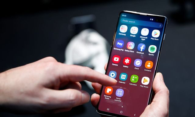 Điện thoại của nhiều người bất ngờ xuất hiện ứng dụng lạ