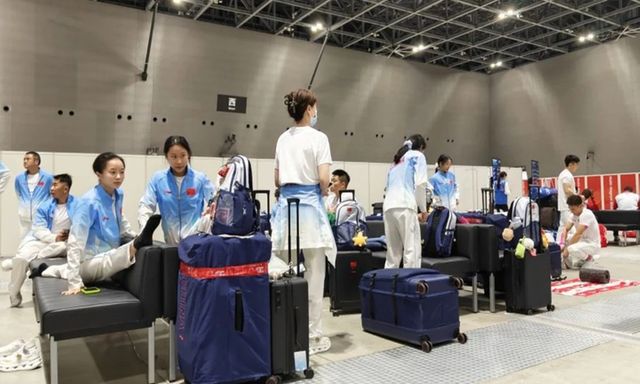 VĐV Trung Quốc nhịn đói, mắc kẹt 7 giờ ở sân bay do Ban tổ chức ASIAD 2026 bị lỗi dữ liệu