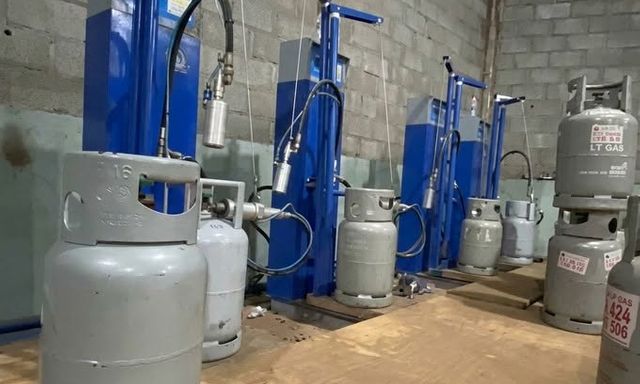 TP.HCM: Khởi tố 10 bị can trong đường dây gas giả quy mô lớn, tuồn ra thị trường hơn 42.000 bình