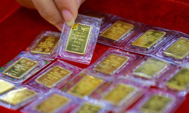 'Có nên mua vàng ngày vía Thần Tài không?' - Câu trả lời của ChatGPT và DeepSeek gây bất ngờ