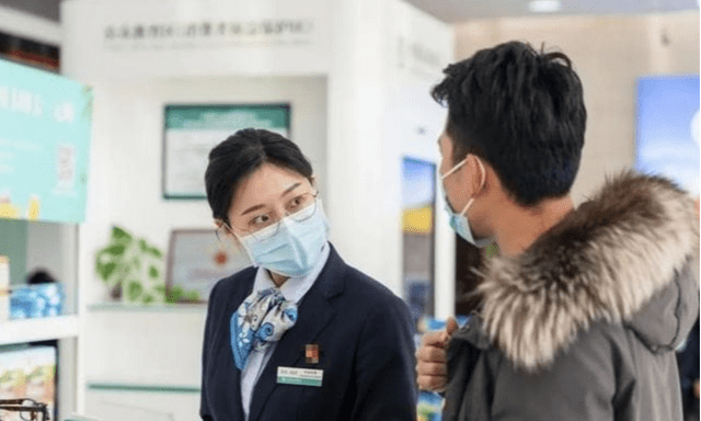 Người phụ nữ gửi tiết kiệm 21,4 tỷ đồng, sau 20 năm con trai đến rút tiền được ngân hàng thông báo: “Sổ tiết kiệm của mẹ anh không có hiệu lực”