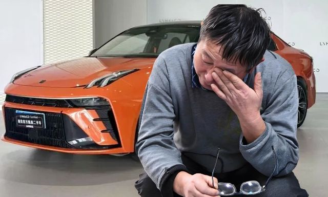 Người đàn ông vừa mua xe mới, lái khỏi showroom thì tông vào chiếc Maserati phải sửa hết 369 triệu đồng, bảo hiểm từ chối bồi thường: “Hợp đồng 7 phút nữa mới có hiệu lực”