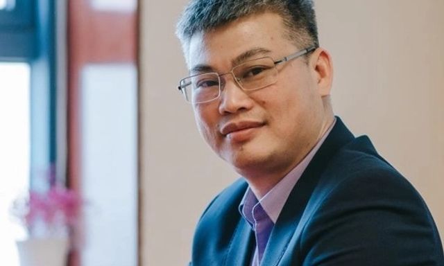 Giáo sư trẻ nhất NEU năm 2025: Từ cựu sinh viên đến vị trí Viện trưởng, đã học Tiến sĩ ở Mỹ, sở hữu đến 5 bằng sáng chế độc quyền 