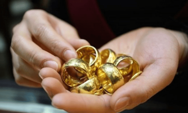 Người đàn ông vay bạn 40 cây vàng giá 1,2 tỷ đồng, 8 năm sau giá tăng gấp đôi lại muốn trả bằng tiền mặt: Tòa án đưa ra phán quyết được lòng cả 2 bên