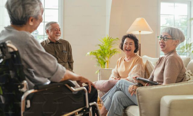 Vừa đón bố mẹ hai bên về ở chung nhà, 1 cảnh tượng trong đêm đã khiến vợ chồng tôi vội “quay xe”: “Không thể sống thế này được”