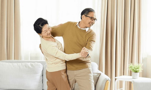 Vợ chồng U60 nghỉ hưu, bán nhà to mua nhà nhỏ: Tưởng sống chật vật hơn, không ngờ trả hết nợ, dư tiền tỷ, thong dong dưỡng già bình yên