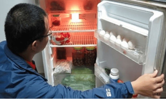 Vì sao tủ lạnh có 2 ngăn nhưng chỉ có 1 đèn?