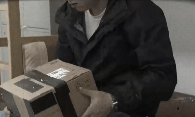 Gửi món đồ trị giá 2 tỷ đồng nhưng thất lạc, công ty chuyển phát chỉ bồi thường 60 triệu đồng: 1 năm sau phát hiện sự thật liên quan tới shipper