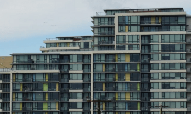 Vợ đứng tên sở hữu 95% căn nhà để “né” thuế cho chồng ngoại quốc, cơ quan chức năng điều tra, phát hiện chồng góp đến 40% tiền mua liền truy thu thêm 1,8 tỷ đồng