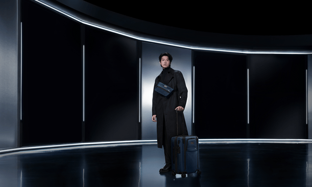 “Tổng tài hàng real” của showbiz lại gây sốt