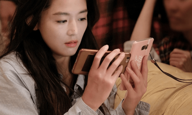 Đêm muộn vẫn nhận được tin nhắn công việc: Người EQ cao không tức giận hay mặc kệ mà thường phản hồi tinh tế theo 5 cách này