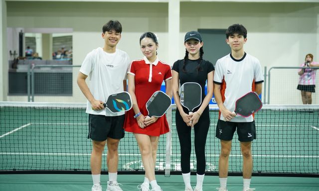 Hương Giang, Hiền Hồ gây bão khi 