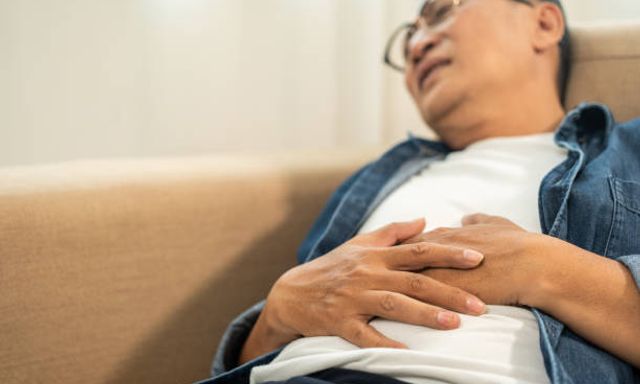 Người đàn ông sốc nặng khi nhận kết luận ung thư từ bác sĩ: dấu hiệu “đơn giản” nhưng ai cũng dễ bỏ qua