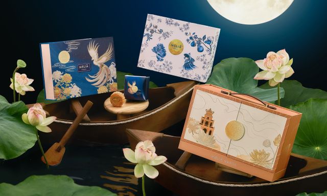 Một khách sạn 5 sao giới thiệu BST bánh Trung thu mang đậm dấu ấn văn hóa Á Đông: 7 hương vị tuyển chọn, gửi lời chúc về mùa trăng an lành