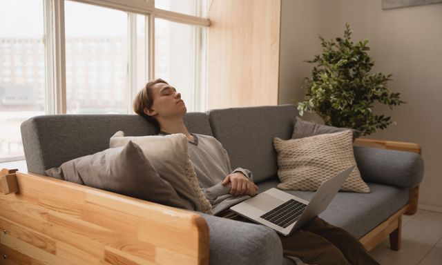 Điều gì xảy ra nếu bạn thường xuyên ngủ trưa sau bữa ăn?