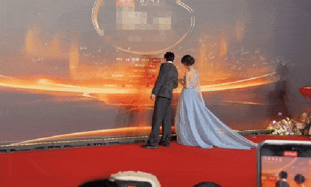1 cặp đôi phim giả tình thật công khai tình cảm trước hàng triệu người: Nhà gái đẹp như búp bê, nhà trai làm gì cũng hot