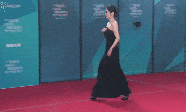 Drama lớn nhất Baeksang 2025: 1 mỹ nhân khiến 10 triệu người phẫn nộ 