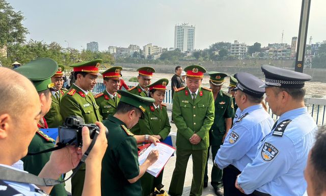 Công an Trung Quốc bàn giao đối tượng Quan Thị Nhạc