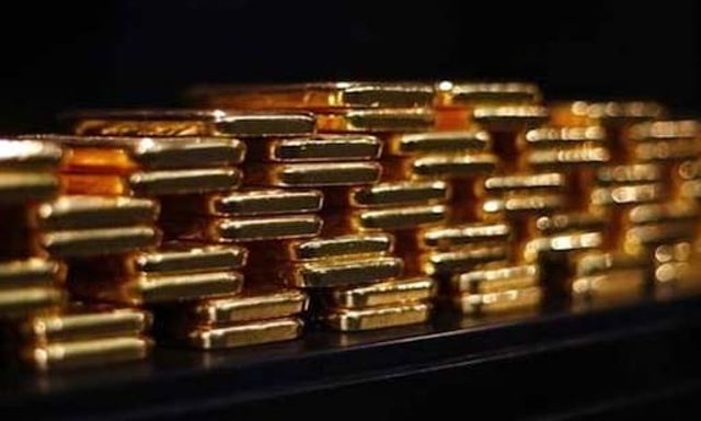 Thu giữ gần 9,5 kg vàng trị giá hơn 34 tỷ đồng từ 1 tiếp viên hàng không