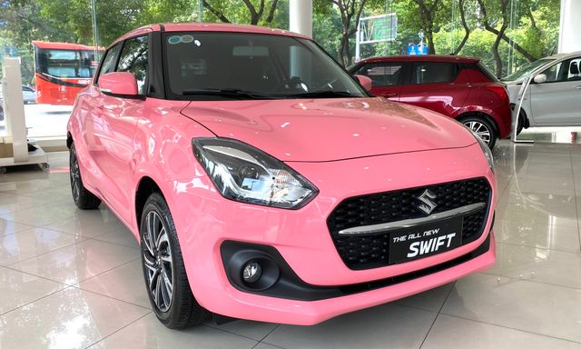 Suzuki Swift giảm giá 75 triệu tại đại lý: Rẻ nhất phân khúc, cạnh tranh Yaris với giá thấp hơn gần 200 triệu đồng